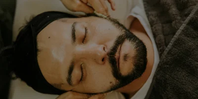 cover-analysi-dermatos-man